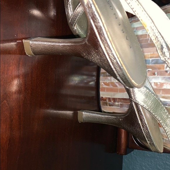 Shoes - Picture 2 of 3